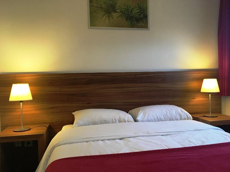 Appart'Hotel Victoria Garden По Экстерьер фото