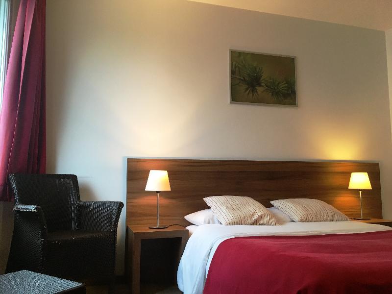 Appart'Hotel Victoria Garden По Экстерьер фото